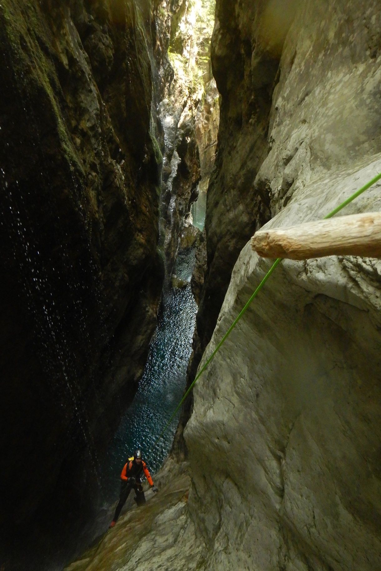 EXPERT CANYONING